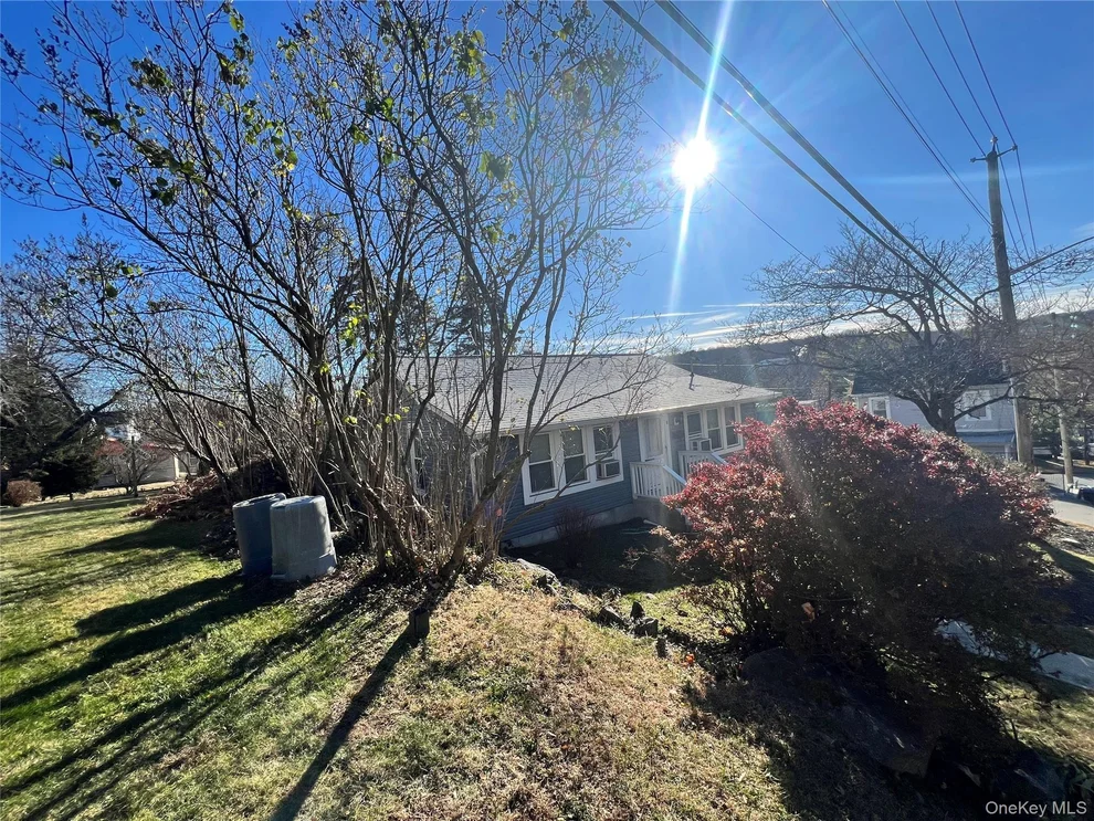Unit for sale at 8 Maple Avenue, Greenburgh, NY 10591