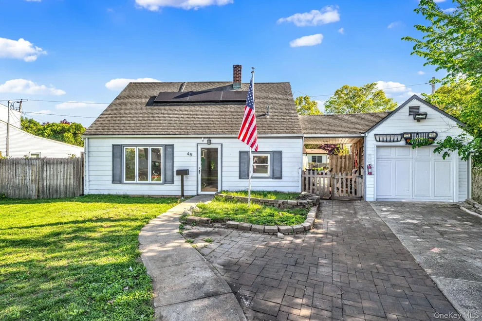 Unit for sale at 48 Curve Lane, Hempstead, NY 11756