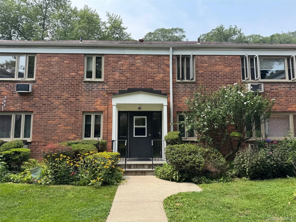 Unit for sale at 41 Lawrence Drive, Greenburgh, NY 10603