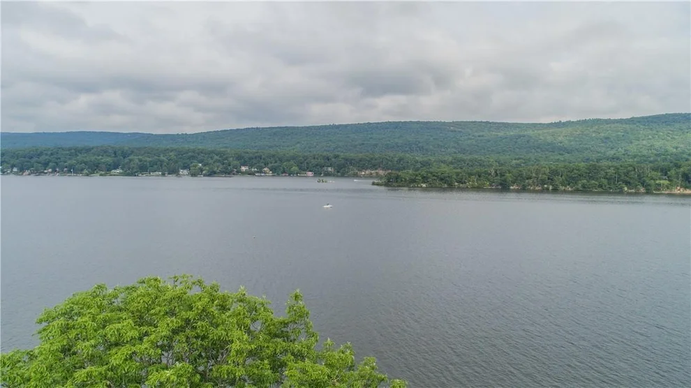 Unit for sale at 26 Cove Road, Warwick (Town), NY 10925