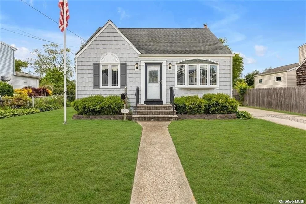Unit for sale at 111 Kramer Drive, Babylon, NY 11757