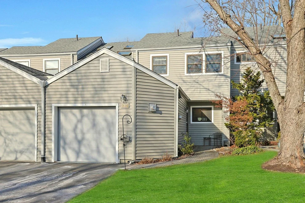 Unit for sale at 274 Horseshoe Circle, Ossining, NY 10562