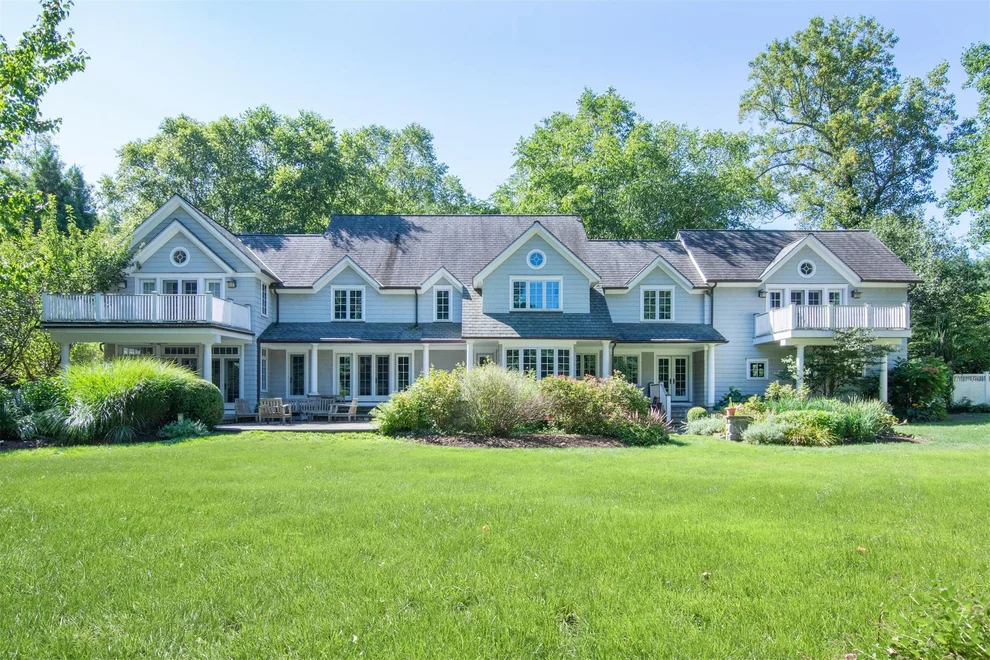 Unit for sale at 41 Paret Lane, Greenburgh, NY 10530