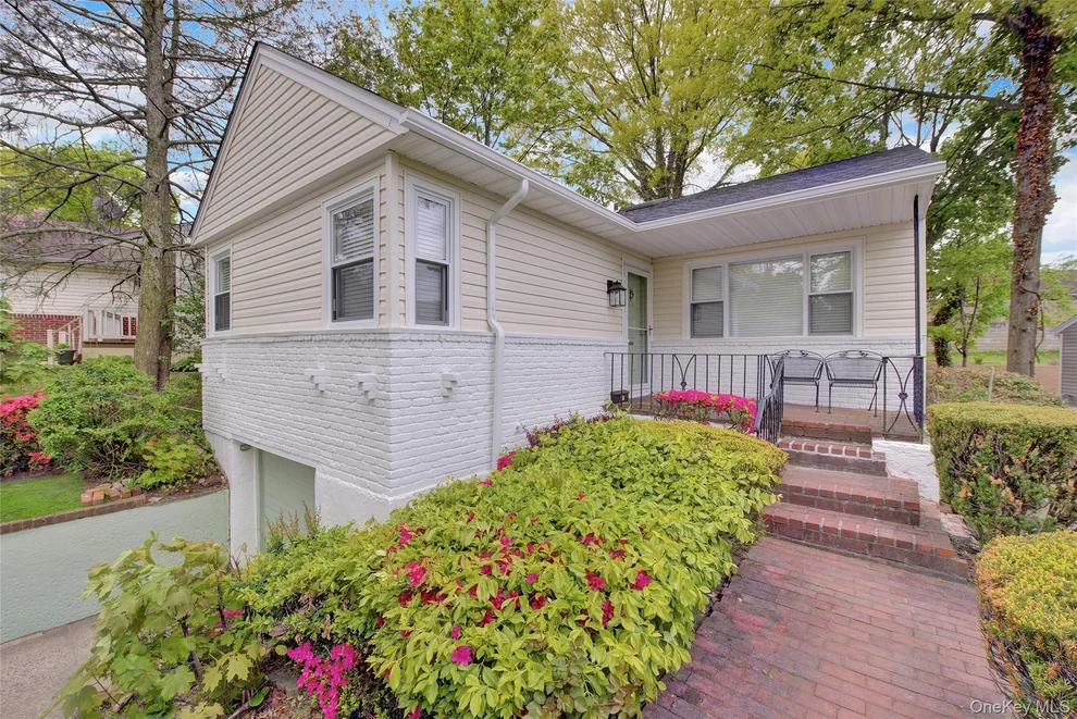 Unit for sale at 5116 Little Neck Parkway, New York, NY 11362