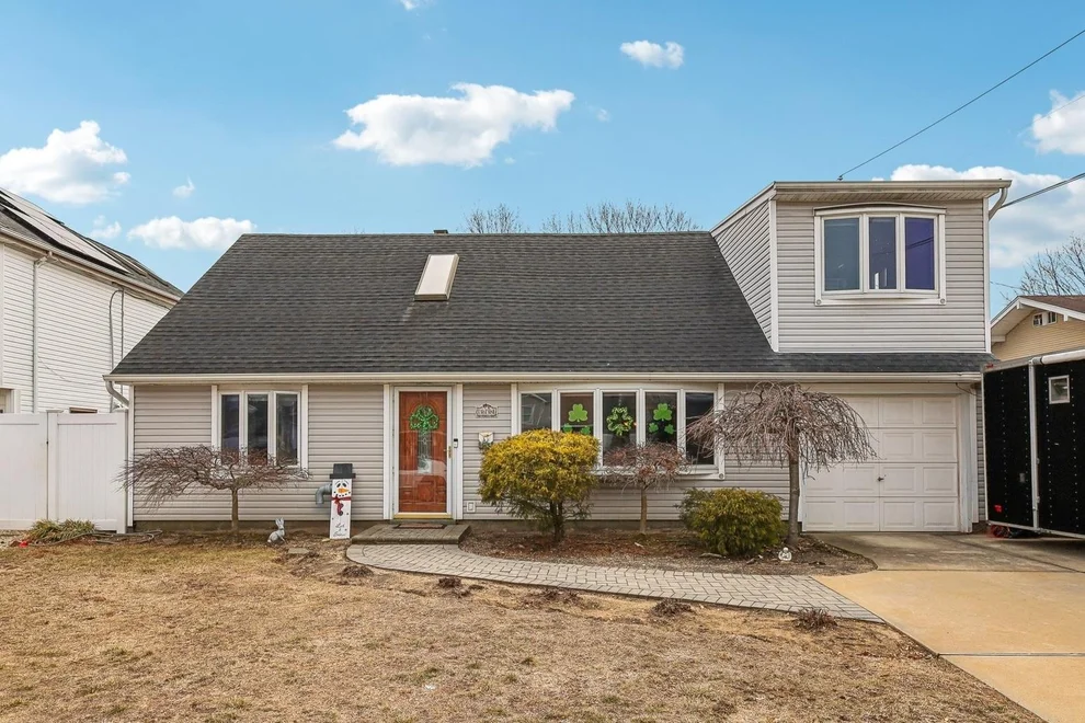 Unit for sale at 3638 Hilaire Way, Hempstead, NY 11783
