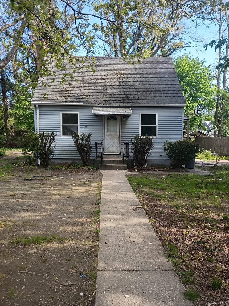 Unit for sale at 16 Neighborhood Road, Brookhaven, NY 11951