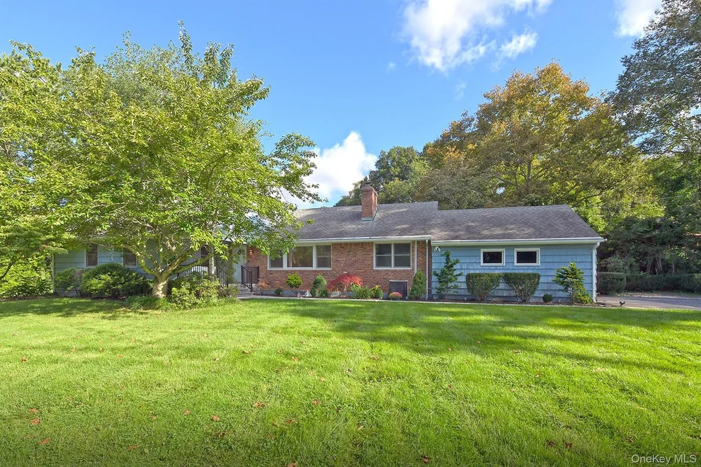 Unit for sale at 1950 Midlane, Oyster Bay, NY 11791