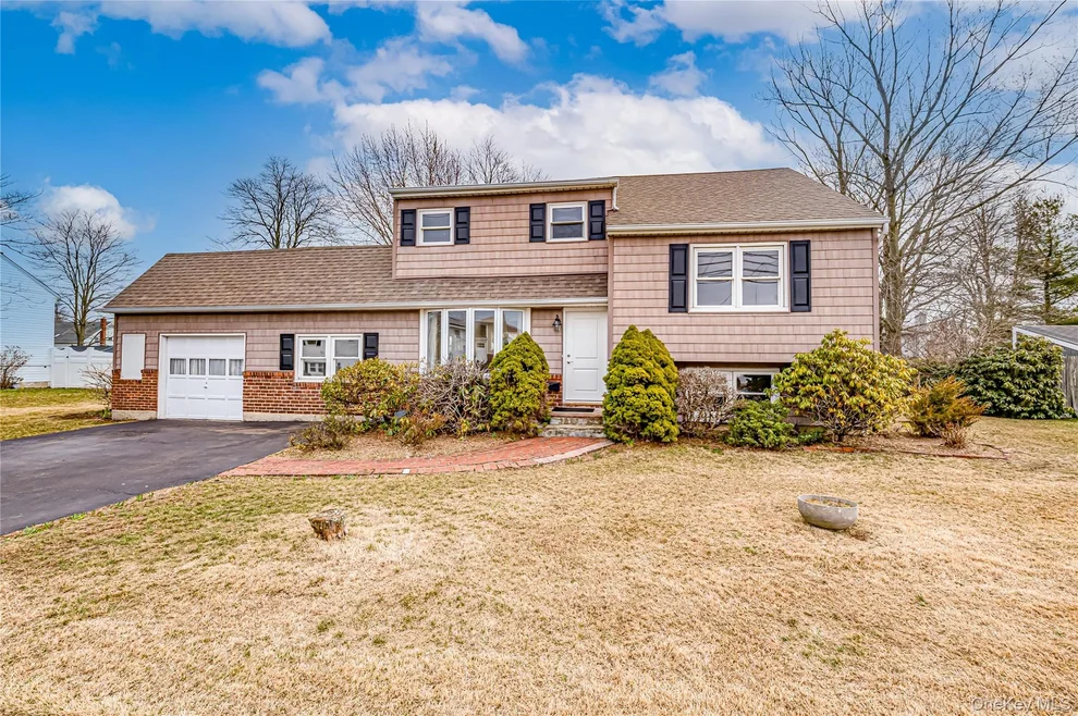 Unit for sale at 855 Pease Lane, Islip, NY 11795