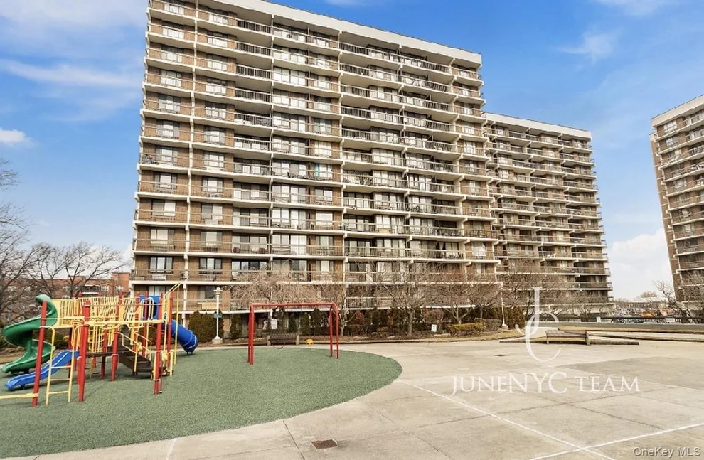 Unit for sale at 15218 Union Turnpike, New York, NY 11367