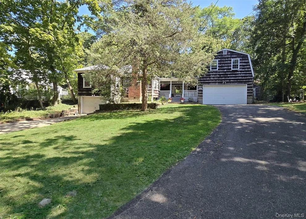 Unit for sale at 7 Woodhull Landing Road, Brookhaven, NY 11789