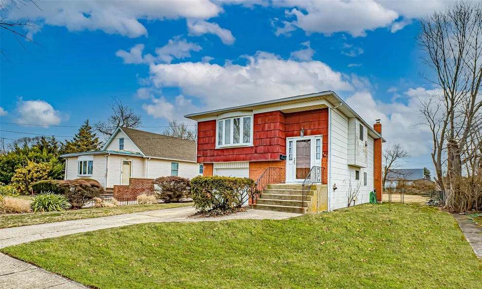 Unit for sale at 361 Jervis Avenue, Babylon, NY 11726