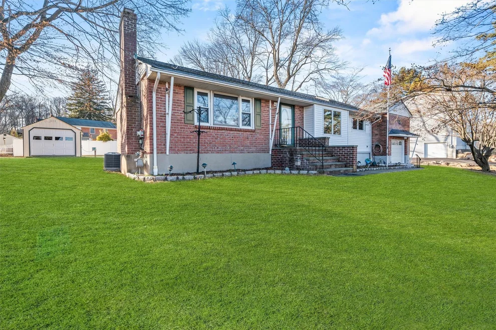 Unit for sale at 3 Colonial Road, Stony Point, NY 10980