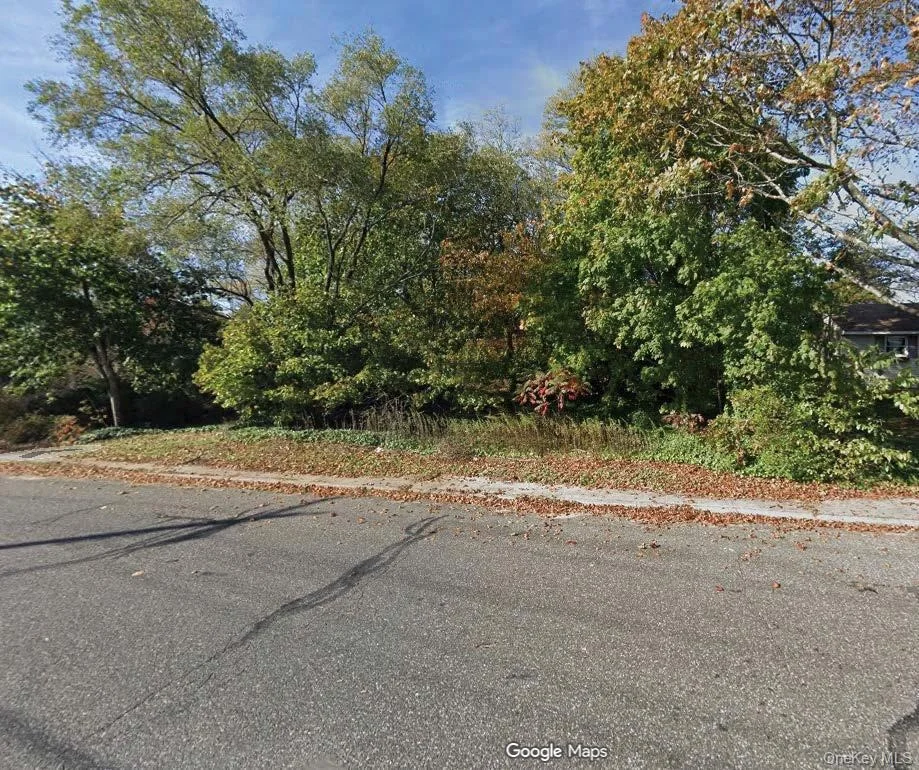 Unit for sale at 2700 Connecticut Avenue, Brookhaven, NY 11763