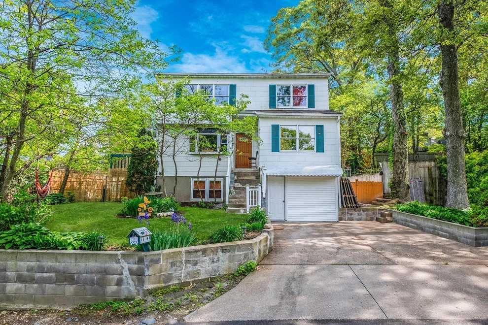 Unit for sale at 2 Queen Drive, Brookhaven, NY 11789