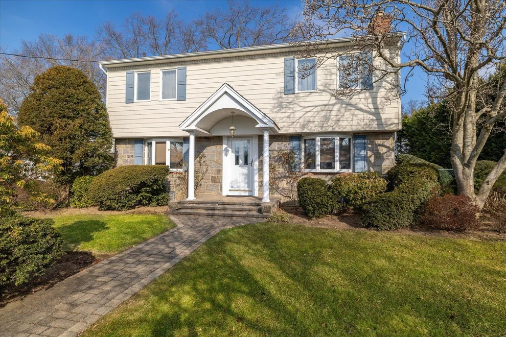 Unit for sale at 499 McDermott Road, Hempstead, NY 11570