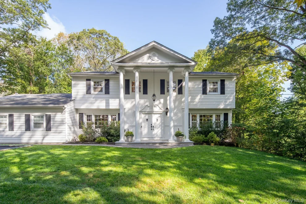 Unit for sale at 511 Wolf Hill Road, Huntington, NY 11746