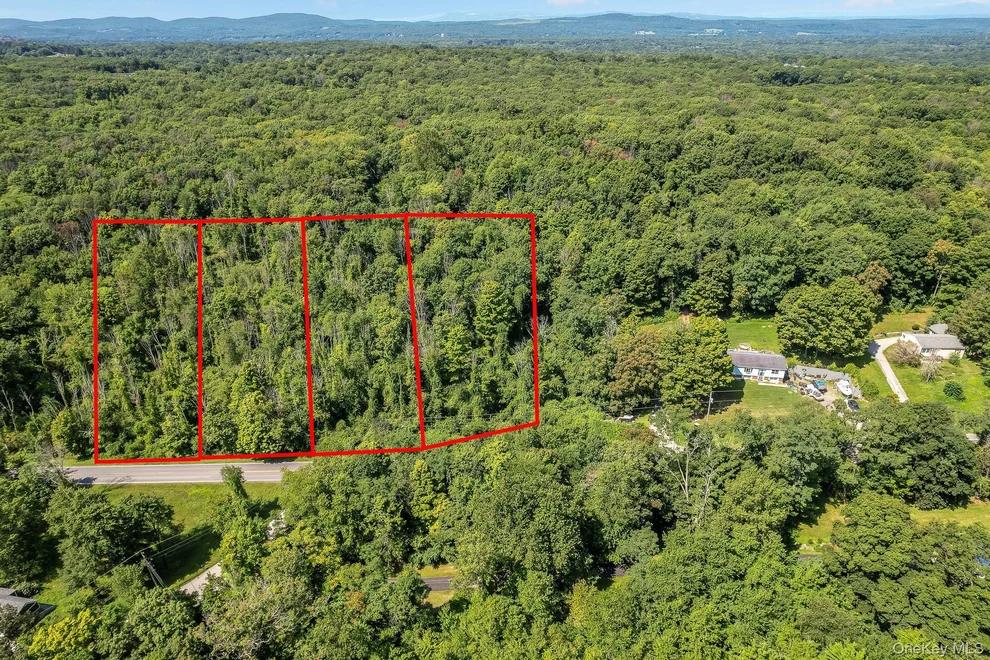Unit for sale at 153 S Quaker Lane, Hyde Park, NY 12538