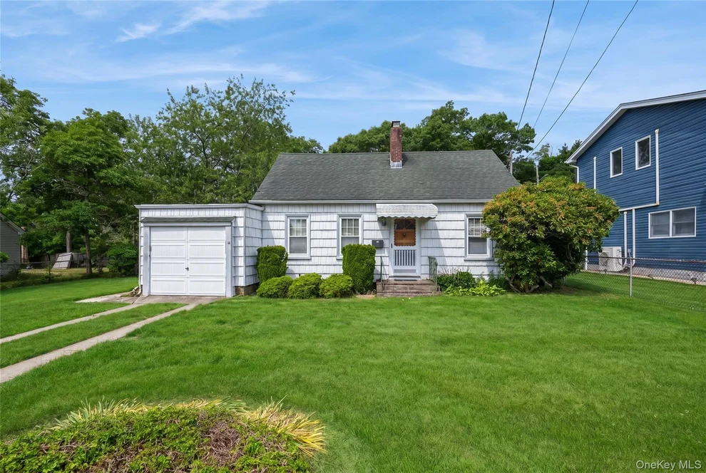Unit for sale at 10 Laurel Road, Brookhaven, NY 11779