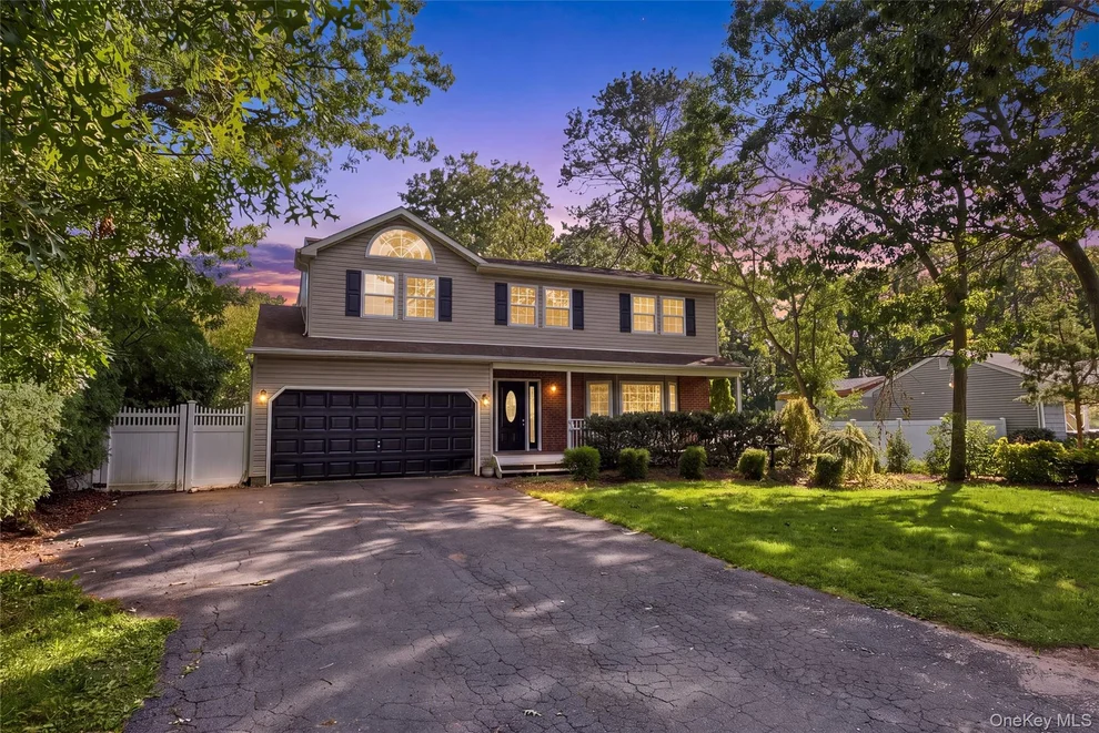 Unit for sale at 16 Jamaica Avenue, Brookhaven, NY 11742