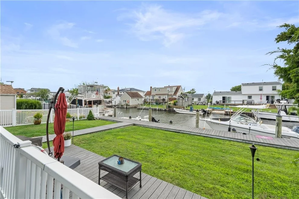 Unit for sale at 310 East Drive, Out of Area, NY 11726
