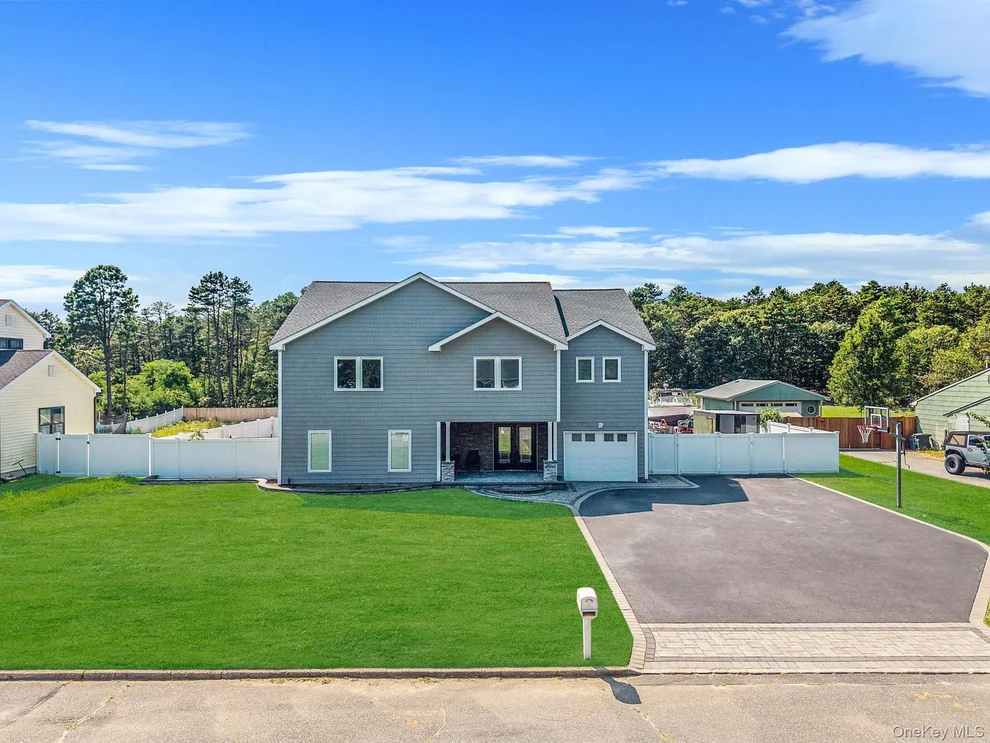 Unit for sale at 48 Walnut Street, Brookhaven, NY 11727