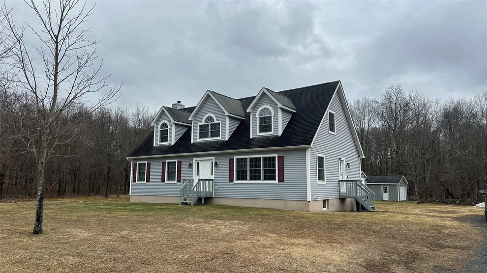Unit for sale at 473 N Riverside Road, Lloyd, NY 12528