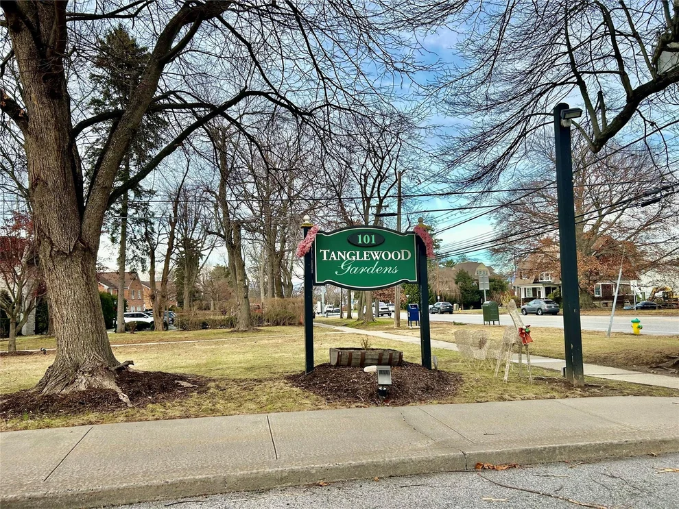Unit for sale at 101 N Broadway, White Plains, NY 10603
