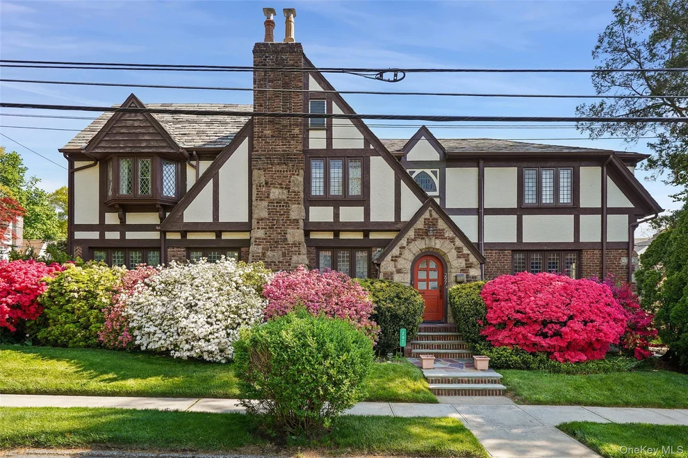 Unit for sale at 297 E Devonia Avenue, Mount Vernon, NY 10552