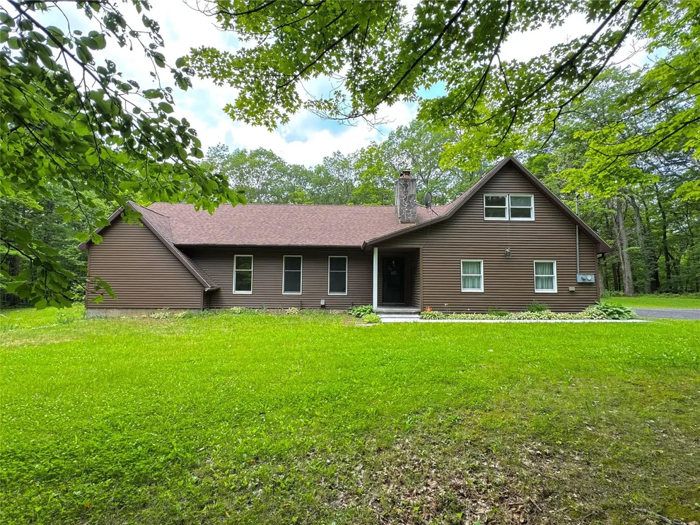 Unit for sale at 173 Valley Road, Athens, NY 12015