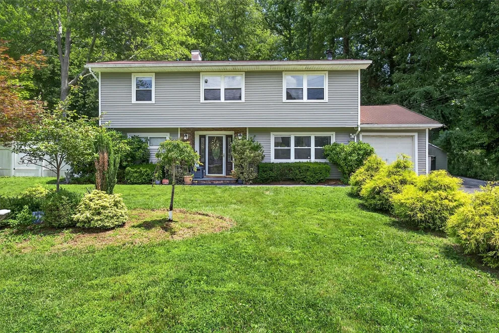 Unit for sale at 3324 Sycamore Lane, Yorktown, NY 10598