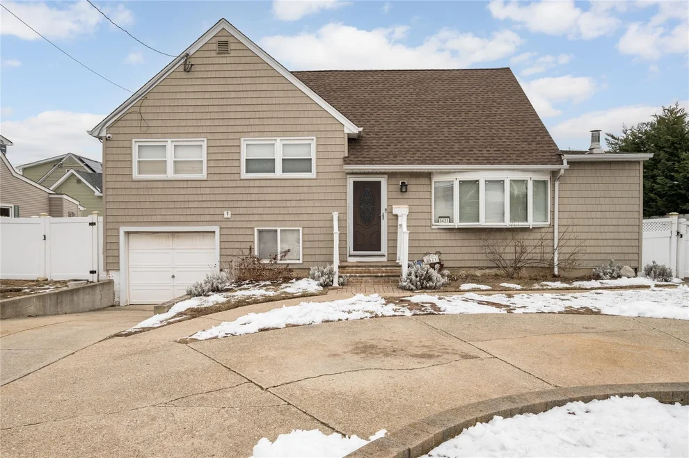 Unit for sale at 3421 Oceanside Road, Hempstead, NY 11572