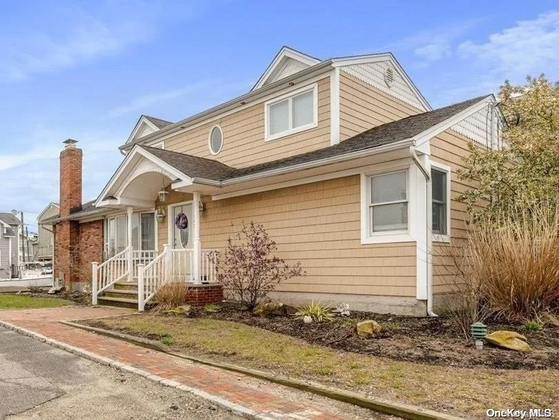 Unit for sale at 802 S 8th Street, Babylon, NY 11757