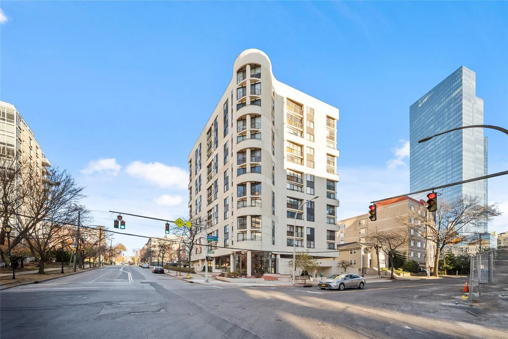 Unit for sale at 10 Cottage Place, White Plains, NY 10601