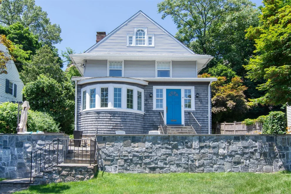 Unit for sale at 37 Tanglewylde Avenue, Eastchester, NY 10708