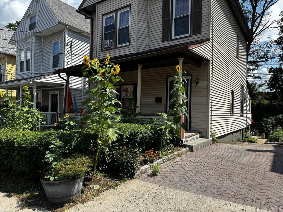 Unit for sale at 44 Claremont Place, Mount Vernon, NY 10553