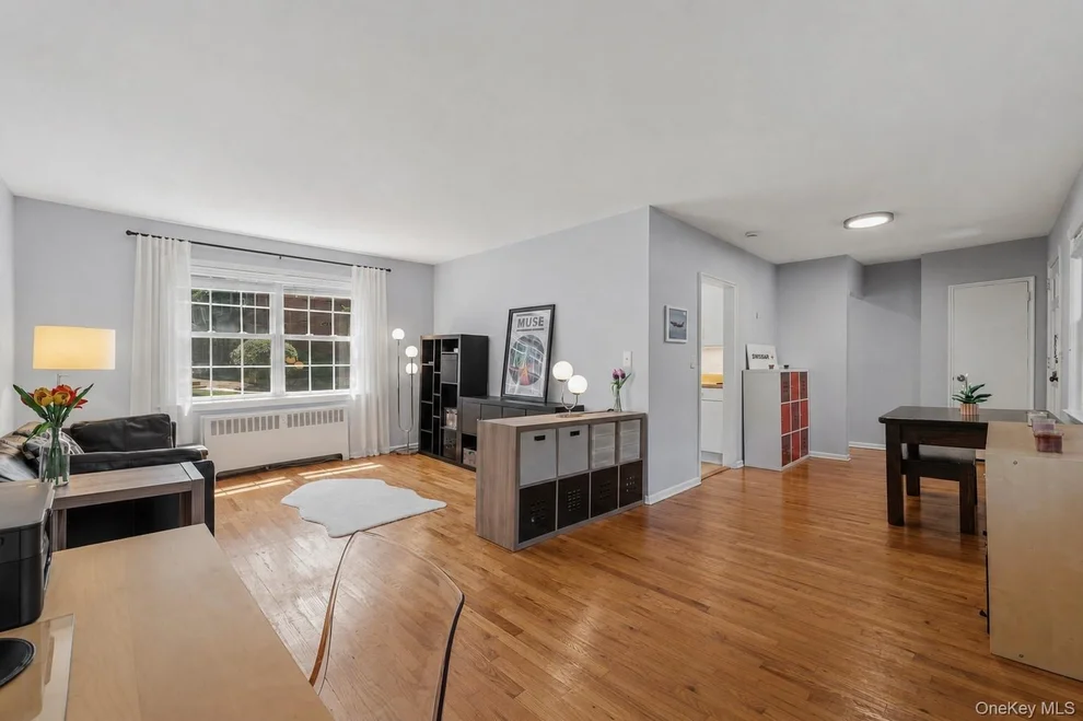 Unit for sale at 2 Fieldstone Drive, Greenburgh, NY 10530
