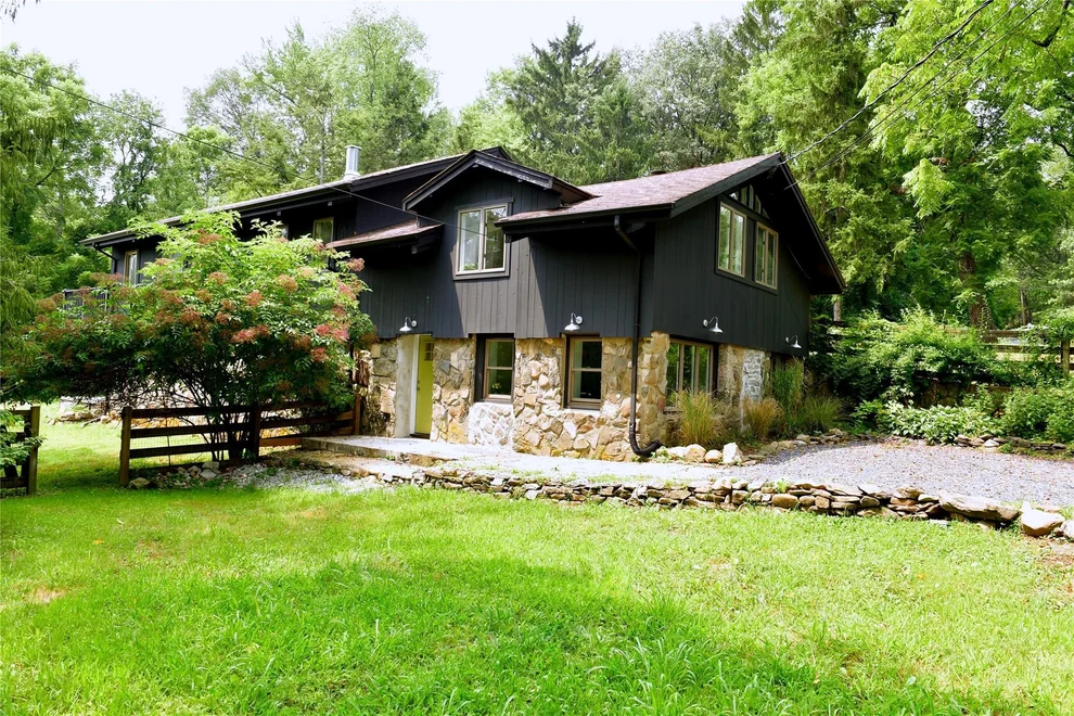 Unit for sale at 47 Waterbury Road, Warwick (Town), NY 10990