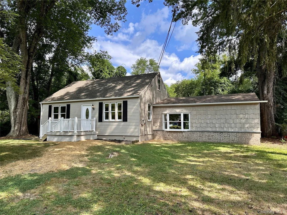 Unit for sale at 14 Judy Terrace, Hyde Park, NY 12601
