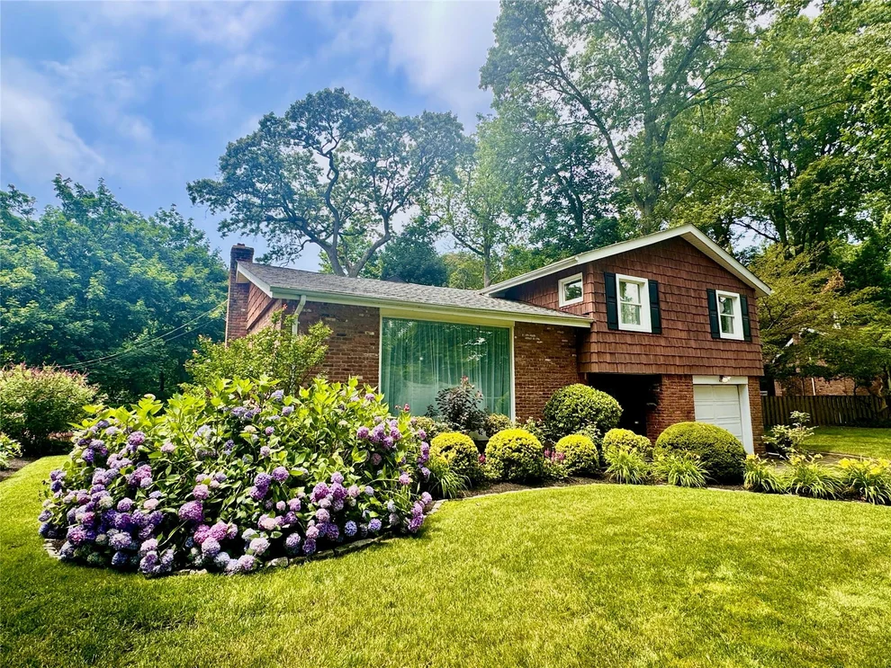 Unit for sale at 43 E Harwood Drive, Glen Cove, NY 11542