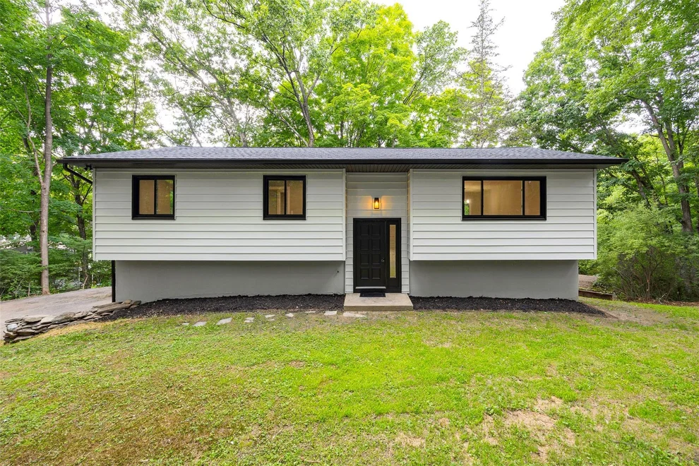 Unit for sale at 33 Stirrup Lane, Pleasant Valley, NY 12569