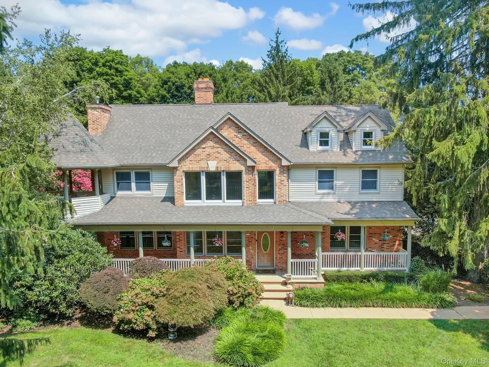 Unit for sale at 811 Canal Road, Brookhaven, NY 11766