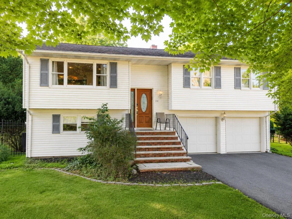 Unit for sale at 132 Hilltop Road, Monroe, NY 10950