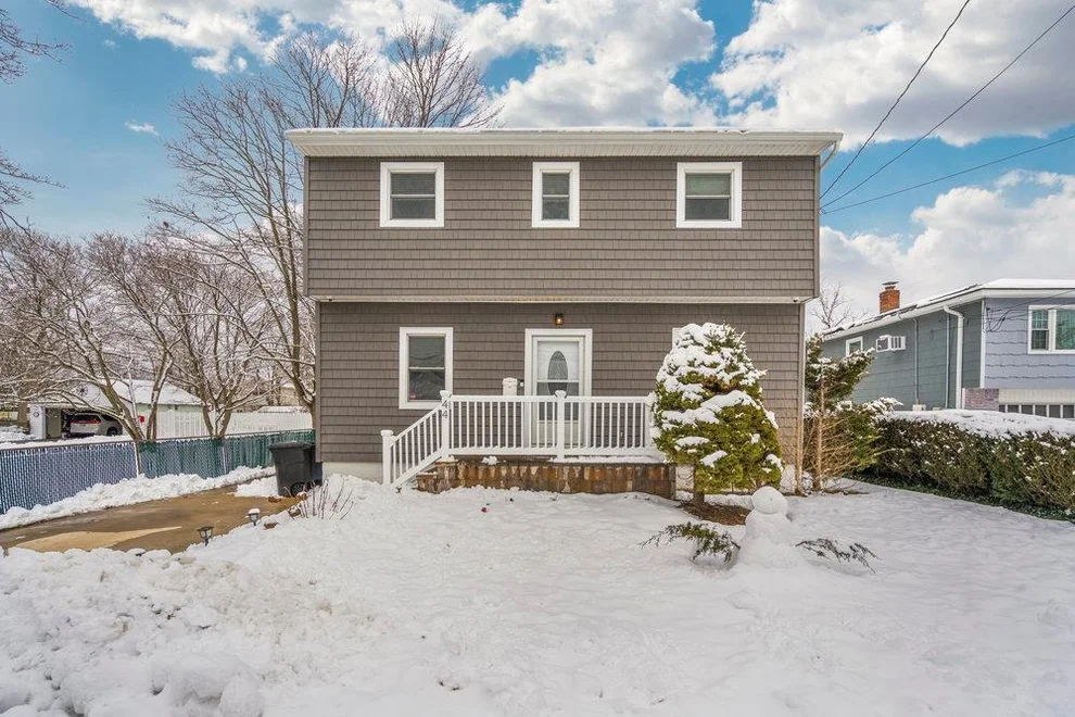 Unit for sale at 44 Lincoln Avenue, Islip, NY 11752