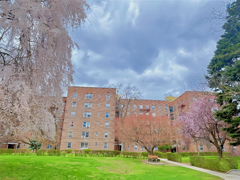 Unit for sale at 147-35 38th Ave, New York, NY 11354