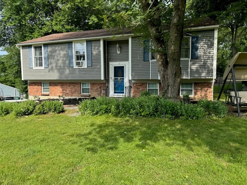 Unit for sale at 9 Macintosh Lane, Wappinger, NY 12590