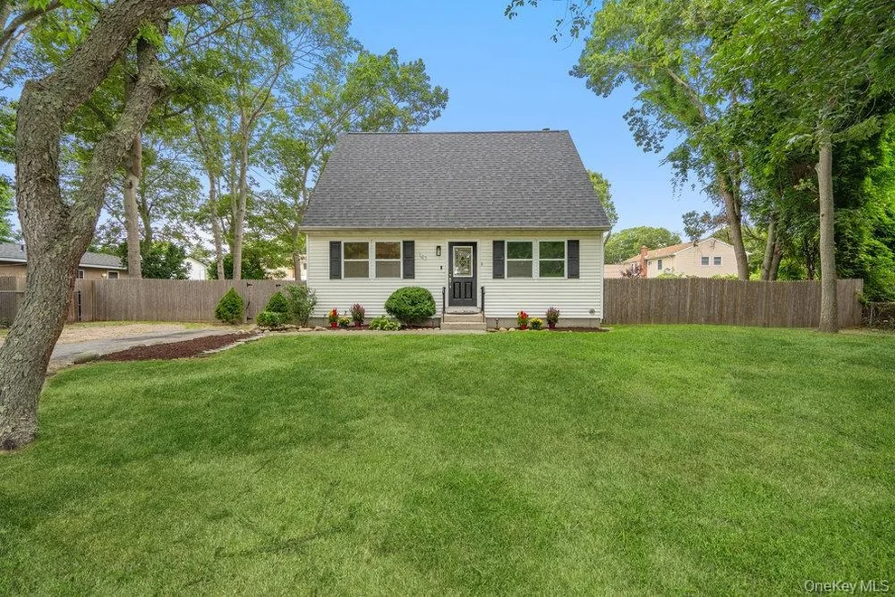 Unit for sale at 143 Robinwood Drive, Brookhaven, NY 11967