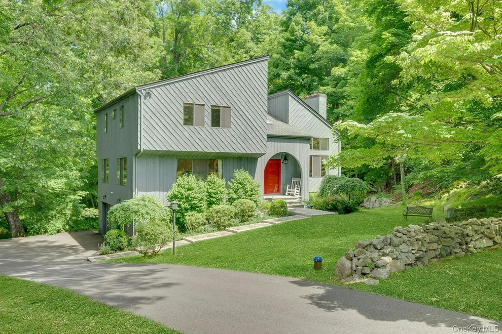 Unit for sale at 24 Anne Chambers Lane, Bedford, NY 10536
