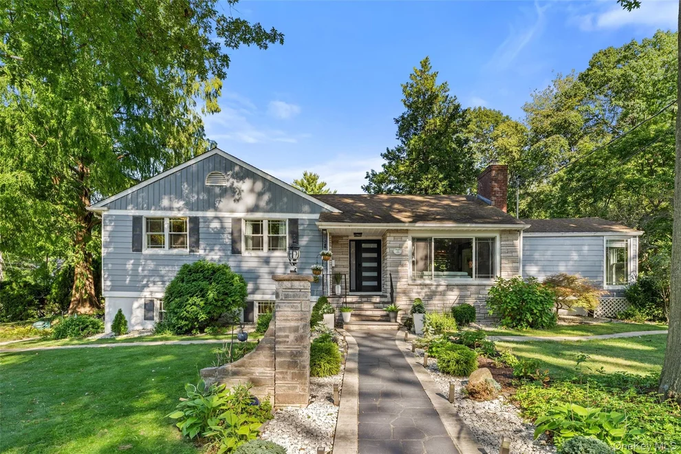 Unit for sale at 12 Longspur Road, Yonkers, NY 10701
