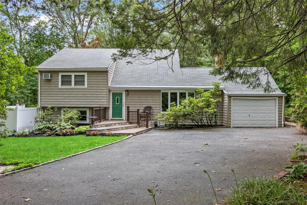 Unit for sale at 27 Craig Drive, Huntington, NY 11746