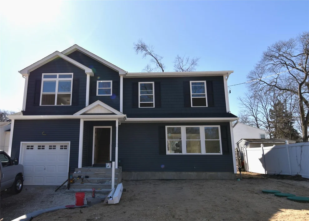 Unit for sale at 42 Volta Drive, Babylon, NY 11729